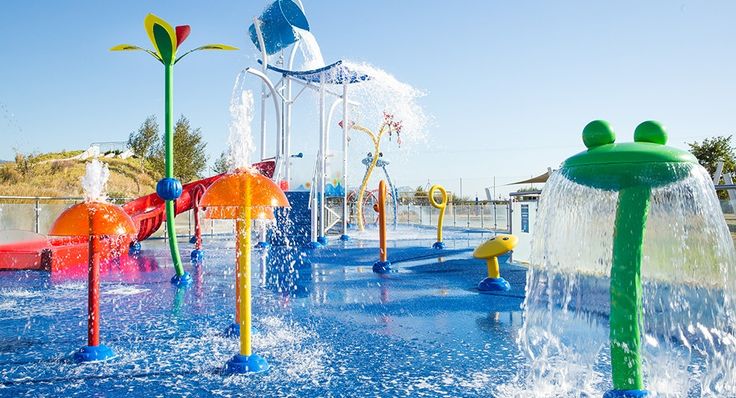 Jeux dexterieur Une aire de jeux aquatique et ludique a Bourg les Valence 2