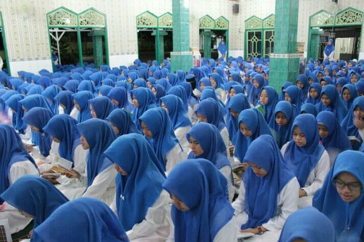 Pesantren in the world