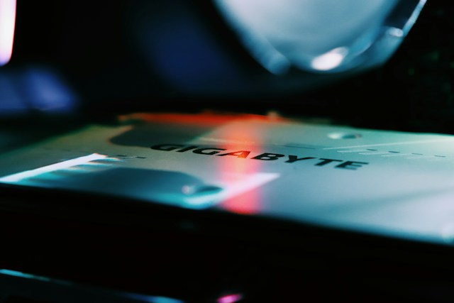 bruce wem SR8Fdu9T73A unsplash