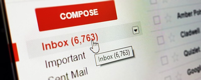 Manfaat forward email