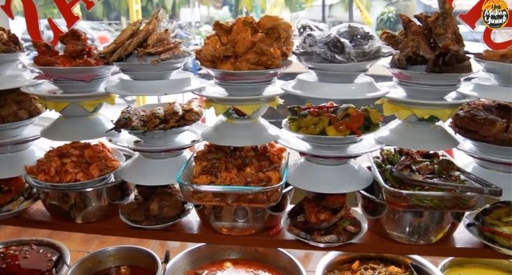 Disebut Sampai ke Bulan Ternyata Rumah Makan Padang Tidak Ada di Kota Indonesia Timur Ini