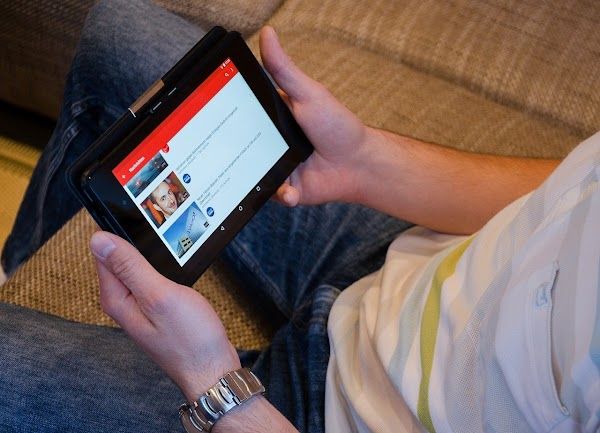 Cara Mengaktifkan Komentar YouTube Melalui Laptop